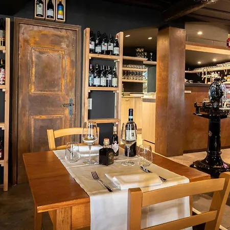 Osteria Pozzo Hotel